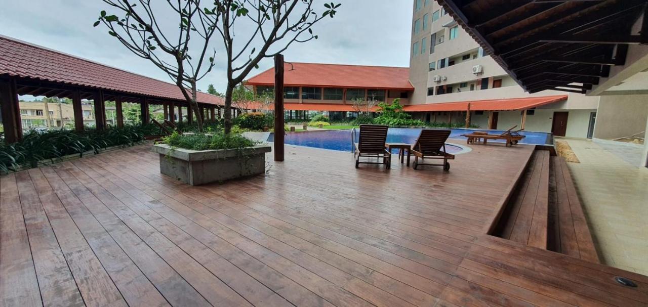 Hasara Oceanfront Apartments Galle Exterior photo