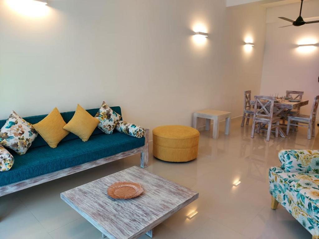 Hasara Oceanfront Apartments Galle Exterior photo