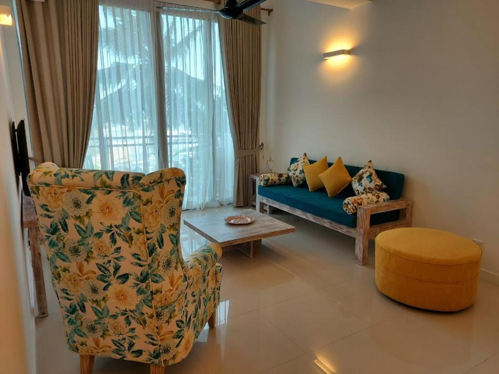 Hasara Oceanfront Apartments Galle Exterior photo