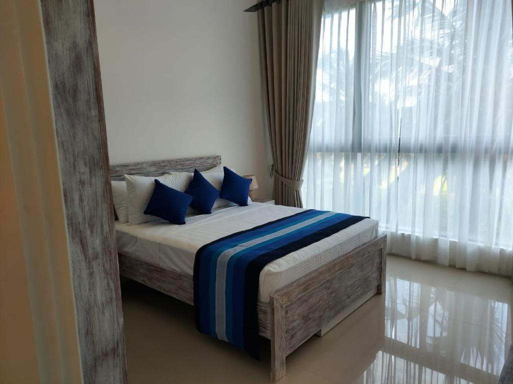 Hasara Oceanfront Apartments Galle Exterior photo