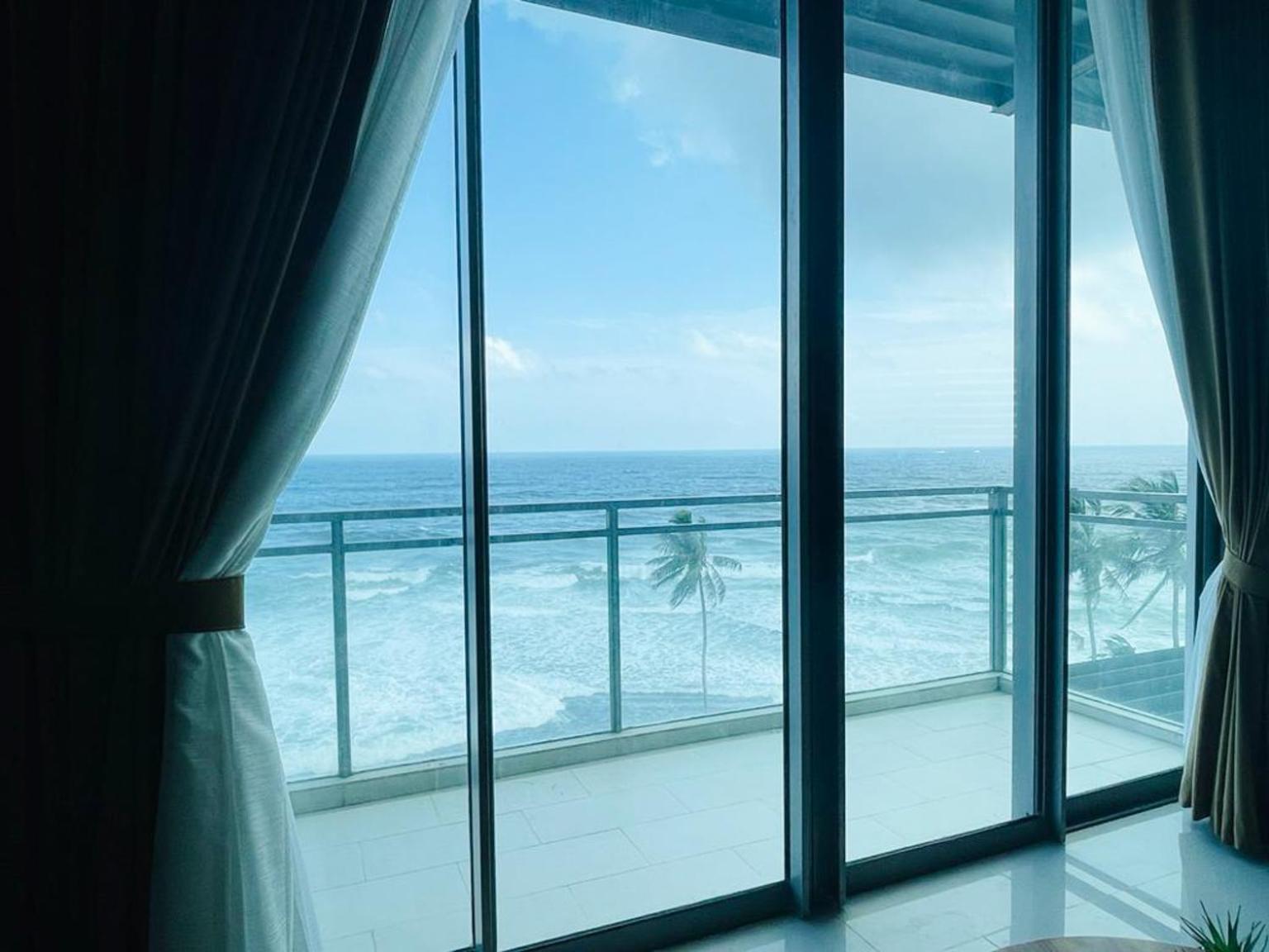 Hasara Oceanfront Apartments Galle Exterior photo