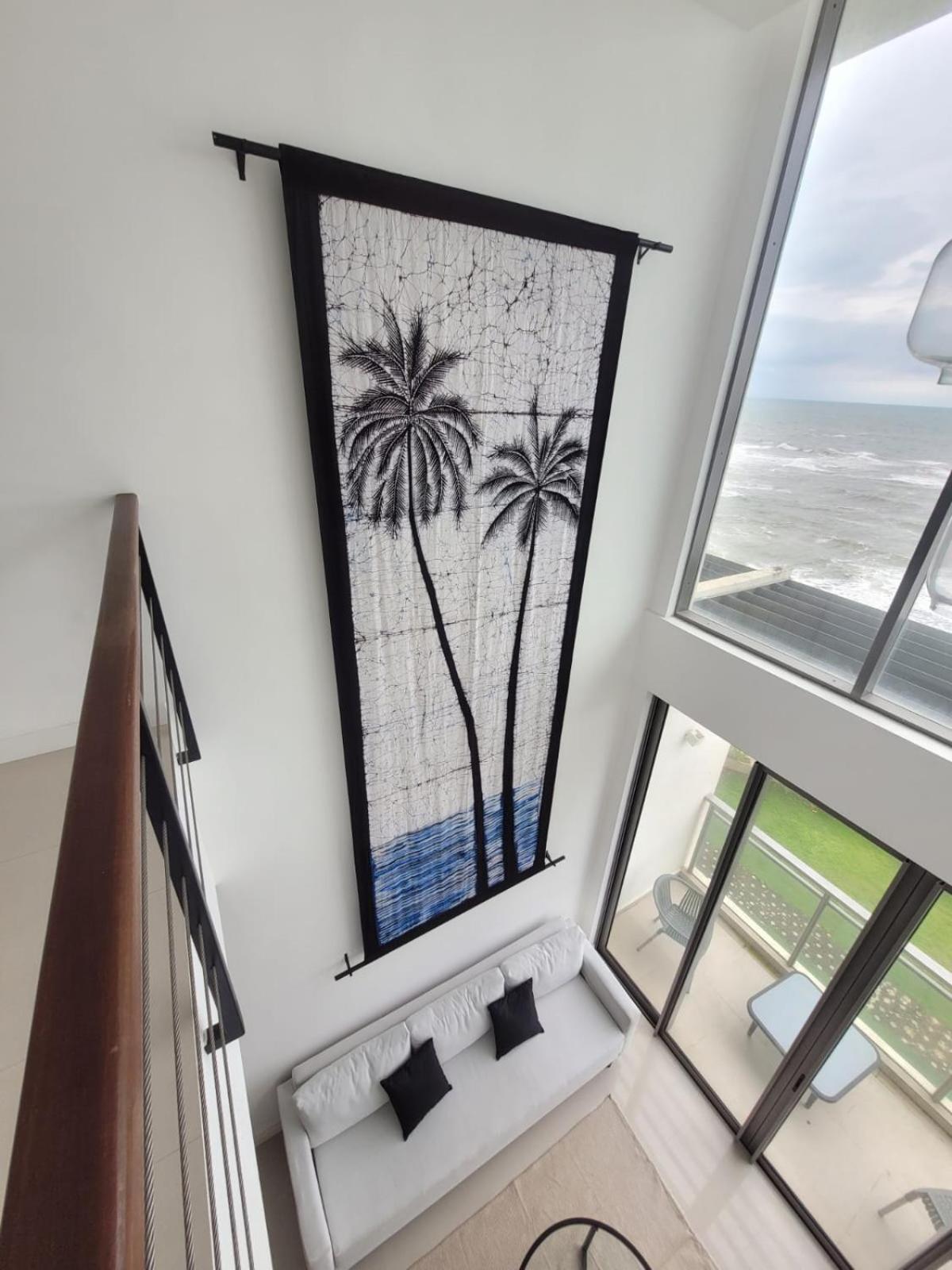 Hasara Oceanfront Apartments Galle Exterior photo