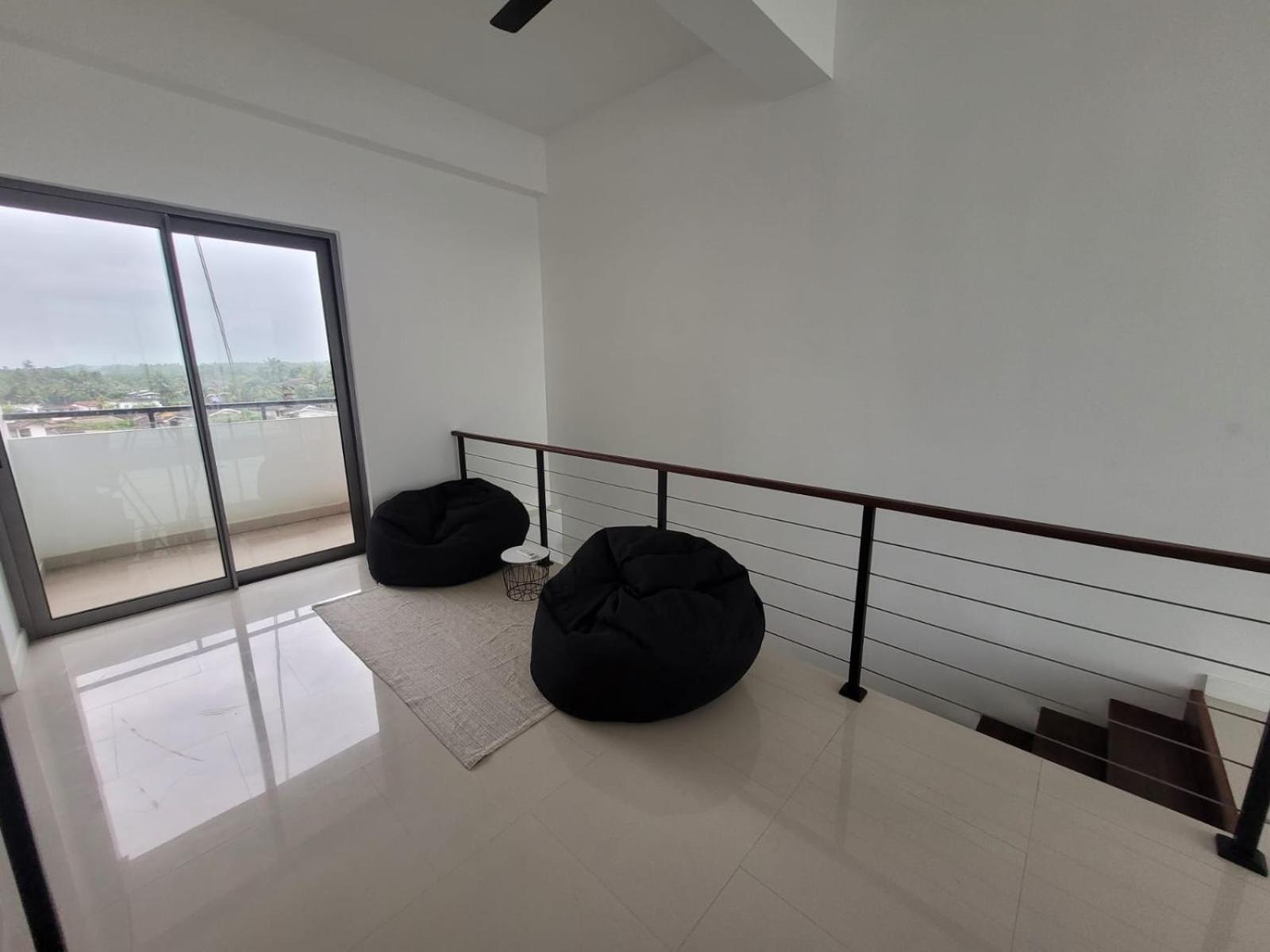 Hasara Oceanfront Apartments Galle Exterior photo